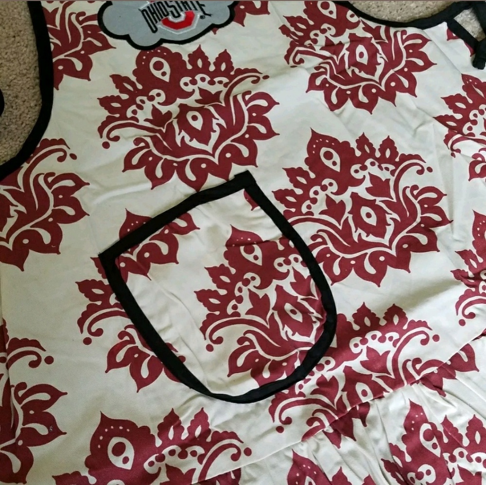 ohio state grilling apron - Picture 3 of 3